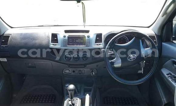 Tenga Tsaru Toyota Hilux Sirivha Mota in Lusaka in Zambia Tenga Tsaru Toyota Hilux Sirivha Mota in Lusaka in Zambia