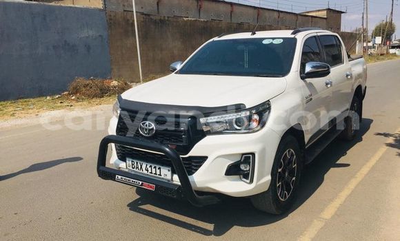 Buy Used Toyota Hilux White Car in Lusaka in Zambia