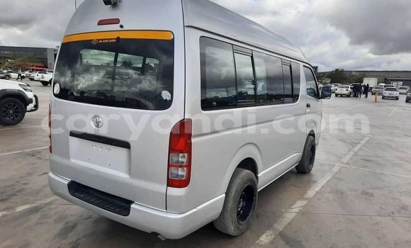 Tenga Tsaru Toyota Hiace Sirivha Mota in Lusaka in Zambia Tenga Tsaru Toyota Hiace Sirivha Mota in Lusaka in Zambia