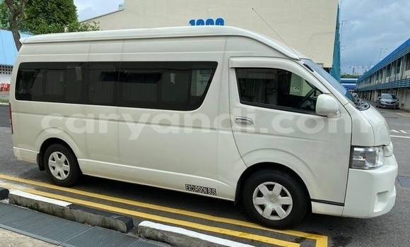 Nunua Ilio tumika Toyota Hiace Nyeupe Gari ndani ya Lusaka nchini Zambia Nunua Ilio tumika Toyota Hiace Nyeupe Gari ndani ya Lusaka nchini Zambia