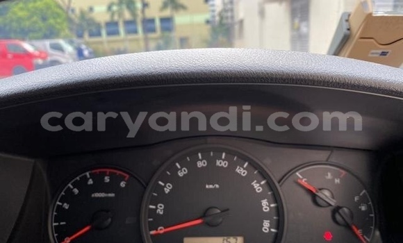 Nunua Ilio tumika Toyota Hiace Nyeupe Gari ndani ya Lusaka nchini Zambia Nunua Ilio tumika Toyota Hiace Nyeupe Gari ndani ya Lusaka nchini Zambia