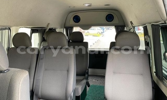Nunua Ilio tumika Toyota Hiace Nyeupe Gari ndani ya Lusaka nchini Zambia Nunua Ilio tumika Toyota Hiace Nyeupe Gari ndani ya Lusaka nchini Zambia