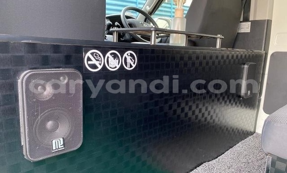 Nunua Ilio tumika Toyota Hiace Nyeupe Gari ndani ya Lusaka nchini Zambia Nunua Ilio tumika Toyota Hiace Nyeupe Gari ndani ya Lusaka nchini Zambia