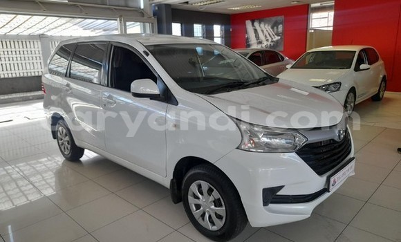 Buy Used Toyota Avanza White Car in Lusaka in Zambia