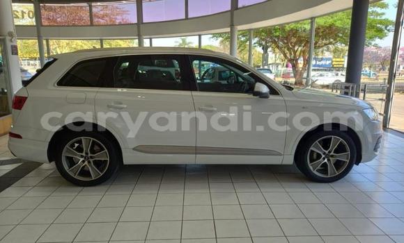 Nunua Ilio tumika Audi Q7 Nyeupe Gari ndani ya Lusaka nchini Zambia Nunua Ilio tumika Audi Q7 Nyeupe Gari ndani ya Lusaka nchini Zambia