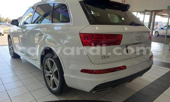 Nunua Ilio tumika Audi Q7 Nyeupe Gari ndani ya Lusaka nchini Zambia Nunua Ilio tumika Audi Q7 Nyeupe Gari ndani ya Lusaka nchini Zambia