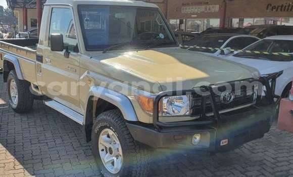 Acheter Occasion Voiture Toyota Land Cruiser Beige à Lusaka, Zambie