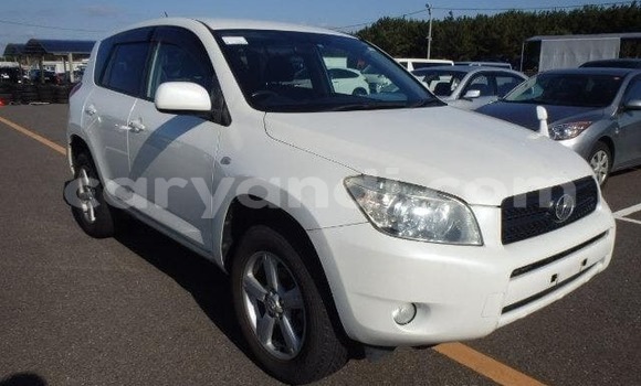 Tenga Imported Toyota RAV4 Chena Mota in Lusaka in Zambia Tenga Imported Toyota RAV4 Chena Mota in Lusaka in Zambia