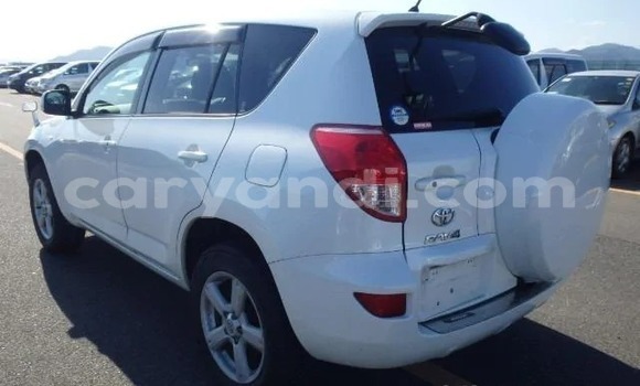 Tenga Imported Toyota RAV4 Chena Mota in Lusaka in Zambia Tenga Imported Toyota RAV4 Chena Mota in Lusaka in Zambia