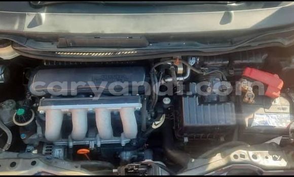 Nunua Ilio tumika Honda FIT Bluu Gari ndani ya Lusaka nchini Zambia Nunua Ilio tumika Honda FIT Bluu Gari ndani ya Lusaka nchini Zambia