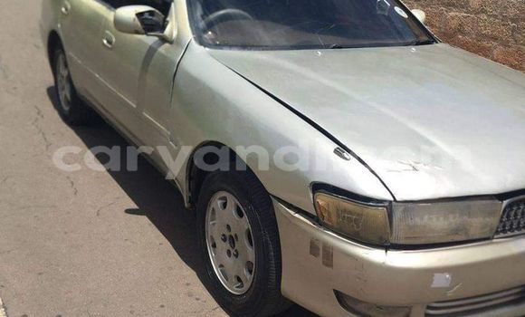 Buy Used Toyota Cresta Beige Car in Lusaka in Zambia
