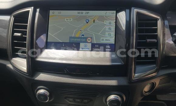 Acheter Occasion Voiture Ford Everest Gris à Lusaka, Zambie Acheter Occasion Voiture Ford Everest Gris à Lusaka, Zambie