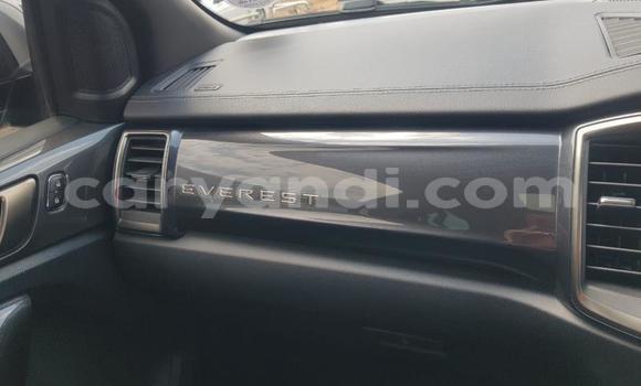 Acheter Occasion Voiture Ford Everest Gris à Lusaka, Zambie Acheter Occasion Voiture Ford Everest Gris à Lusaka, Zambie