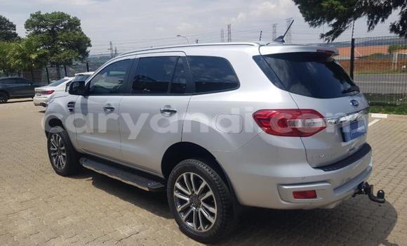 Acheter Occasion Voiture Ford Everest Gris à Lusaka, Zambie Acheter Occasion Voiture Ford Everest Gris à Lusaka, Zambie