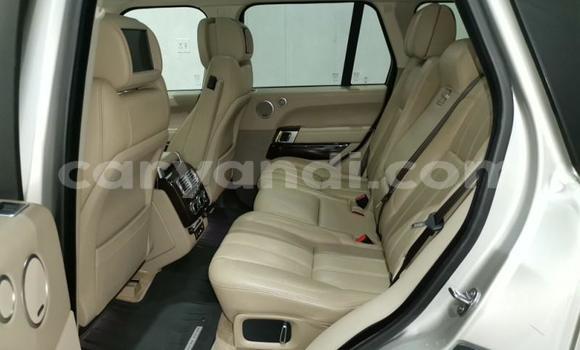 Nunua Ilio tumika Range Rover Range Rover Nyeupe Gari ndani ya Lusaka nchini Zambia Nunua Ilio tumika Range Rover Range Rover Nyeupe Gari ndani ya Lusaka nchini Zambia