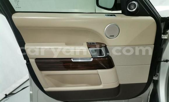 Nunua Ilio tumika Range Rover Range Rover Nyeupe Gari ndani ya Lusaka nchini Zambia Nunua Ilio tumika Range Rover Range Rover Nyeupe Gari ndani ya Lusaka nchini Zambia