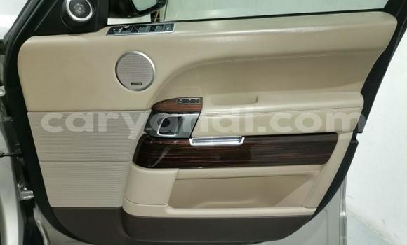 Nunua Ilio tumika Range Rover Range Rover Nyeupe Gari ndani ya Lusaka nchini Zambia Nunua Ilio tumika Range Rover Range Rover Nyeupe Gari ndani ya Lusaka nchini Zambia