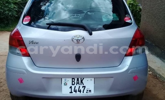 Acheter Occasion Voiture Toyota Vitz Gris à Lusaka, Zambie Acheter Occasion Voiture Toyota Vitz Gris à Lusaka, Zambie