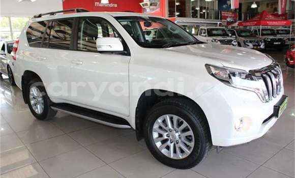 Buy Used Toyota Land Cruiser Prado White Car in Lusaka in Zambia Buy Used Toyota Land Cruiser Prado White Car in Lusaka in Zambia
