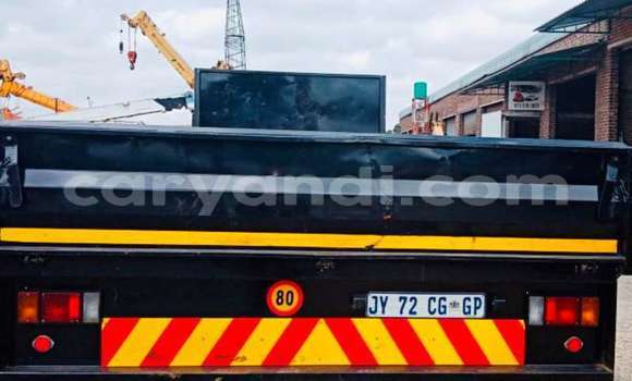 Buy Used Isuzu FTR 850 White Truck in Lusaka in Zambia