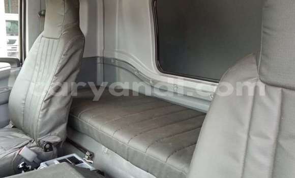 Nunua Ilio tumika Isuzu FTR 850 Nyeupe Lori ndani ya Lusaka nchini Zambia Nunua Ilio tumika Isuzu FTR 850 Nyeupe Lori ndani ya Lusaka nchini Zambia