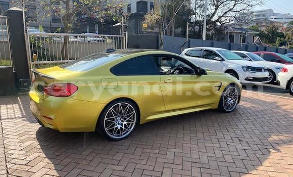 Acheter Occasion Voiture BMW M4 Beige à Lusaka, Zambie