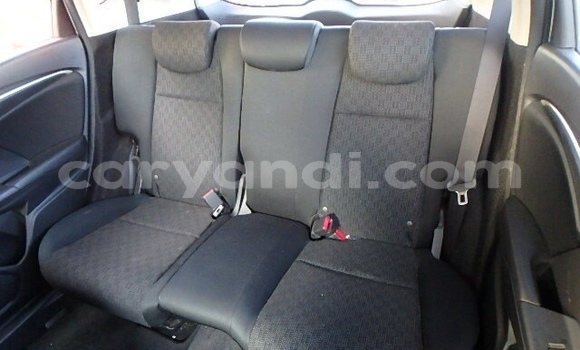 Acheter Occasion Voiture Honda FIT Blanc à Lusaka, Zambie Acheter Occasion Voiture Honda FIT Blanc à Lusaka, Zambie