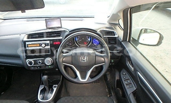 Acheter Occasion Voiture Honda FIT Blanc à Lusaka, Zambie Acheter Occasion Voiture Honda FIT Blanc à Lusaka, Zambie