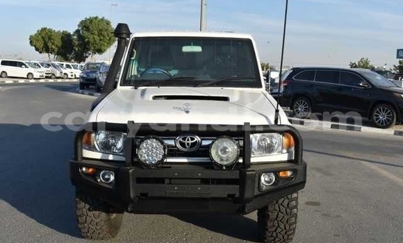 Buy Used Toyota Land Cruiser White Car in Lusaka in Zambia Buy Used Toyota Land Cruiser White Car in Lusaka in Zambia