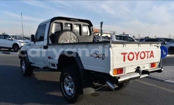 Buy Used Toyota Land Cruiser White Car in Lusaka in Zambia Buy Used Toyota Land Cruiser White Car in Lusaka in Zambia