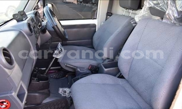 Buy Used Toyota Land Cruiser White Car in Lusaka in Zambia Buy Used Toyota Land Cruiser White Car in Lusaka in Zambia