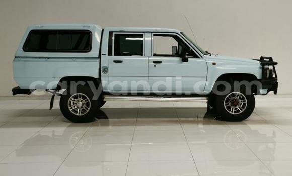 Tenga Tsaru Toyota Hilux Bhuruu Mota in Lusaka in Zambia Tenga Tsaru Toyota Hilux Bhuruu Mota in Lusaka in Zambia