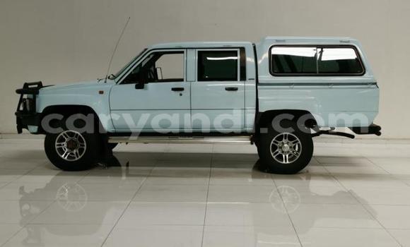 Tenga Tsaru Toyota Hilux Bhuruu Mota in Lusaka in Zambia Tenga Tsaru Toyota Hilux Bhuruu Mota in Lusaka in Zambia