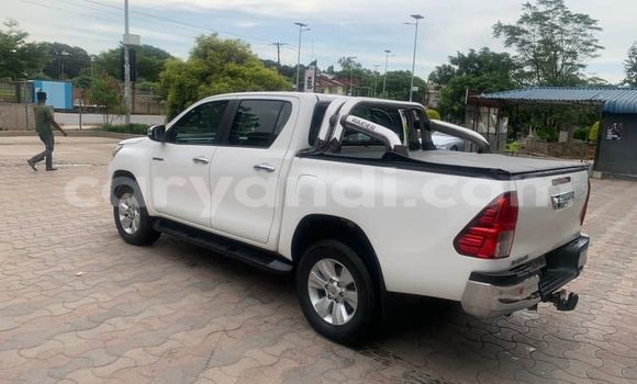 Tenga Tsaru Toyota Hilux Chena Mota in Lusaka in Zambia Tenga Tsaru Toyota Hilux Chena Mota in Lusaka in Zambia