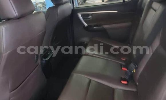 Acheter Occasion Voiture Toyota Fortuner Blanc à Lusaka, Zambie Acheter Occasion Voiture Toyota Fortuner Blanc à Lusaka, Zambie