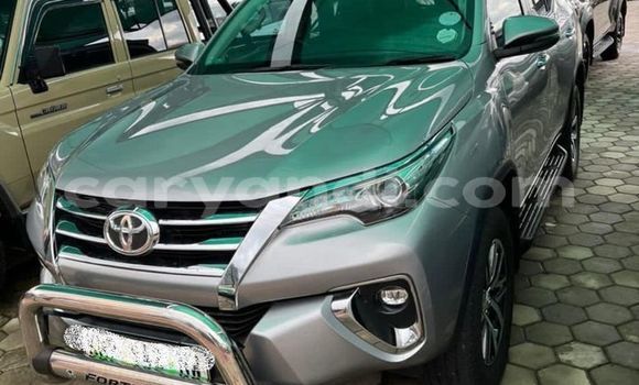 Nunua Ilio tumika Toyota Fortuner Fedha Gari ndani ya Lusaka nchini Zambia