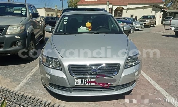 Buy Used Volvo S40 Silver Car in Lusaka in Zambia