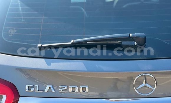 Acheter Occasion Voiture Mercedes‒Benz GLA-klasse Gris à Lusaka, Zambie Acheter Occasion Voiture Mercedes‒Benz GLA-klasse Gris à Lusaka, Zambie