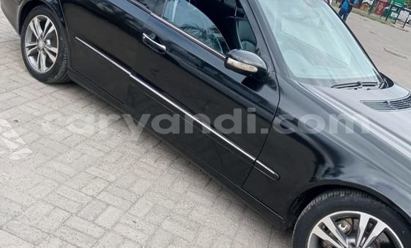 Acheter Occasion Voiture Mercedes-Benz E-Classe Noir à Lusaka, Zambie Acheter Occasion Voiture Mercedes-Benz E-Classe Noir à Lusaka, Zambie
