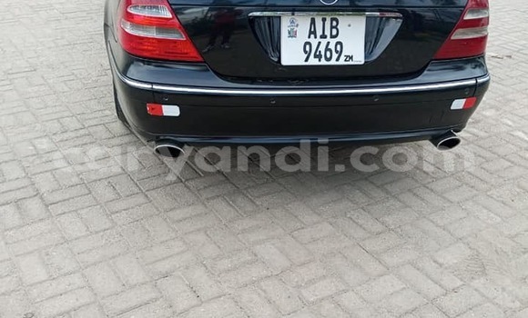 Acheter Occasion Voiture Mercedes-Benz E-Classe Noir à Lusaka, Zambie Acheter Occasion Voiture Mercedes-Benz E-Classe Noir à Lusaka, Zambie