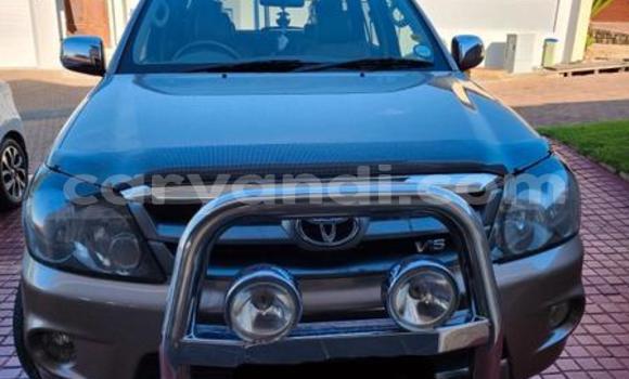 Nunua Ilio tumika Toyota Fortuner Fedha Gari ndani ya Lusaka nchini Zambia Nunua Ilio tumika Toyota Fortuner Fedha Gari ndani ya Lusaka nchini Zambia