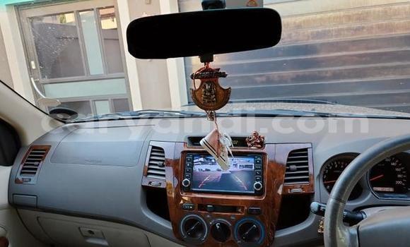 Nunua Ilio tumika Toyota Fortuner Fedha Gari ndani ya Lusaka nchini Zambia Nunua Ilio tumika Toyota Fortuner Fedha Gari ndani ya Lusaka nchini Zambia