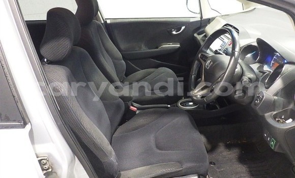 Acheter Occasion Voiture Honda FIT Gris à Lusaka, Zambie Acheter Occasion Voiture Honda FIT Gris à Lusaka, Zambie