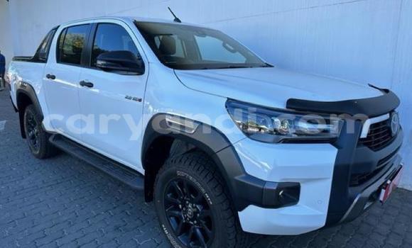 Tenga Tsaru Toyota Hilux Chena Mota in Lusaka in Zambia Tenga Tsaru Toyota Hilux Chena Mota in Lusaka in Zambia