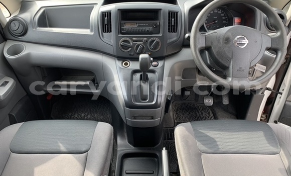 Acheter Occasion Voiture Nissan NV200 Rouge à Chingola, Zambie Acheter Occasion Voiture Nissan NV200 Rouge à Chingola, Zambie