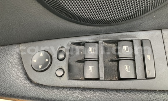 Buy Used BMW 3–Series Silver Car in Livingstone in Zambia Buy Used BMW 3–Series Silver Car in Livingstone in Zambia