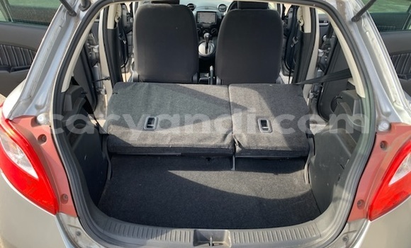 Acheter Occasion Voiture Mazda Demio Gris à Lusaka, Zambie Acheter Occasion Voiture Mazda Demio Gris à Lusaka, Zambie