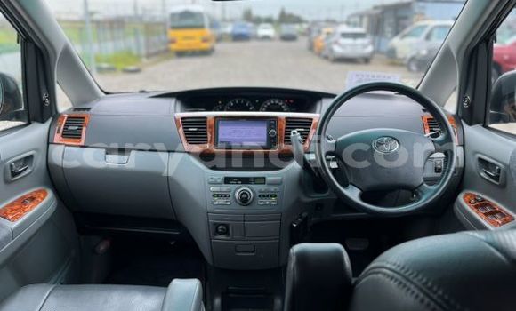 Tenga Tsaru Toyota Noah Nhema Mota in Livingstone in Zambia Tenga Tsaru Toyota Noah Nhema Mota in Livingstone in Zambia