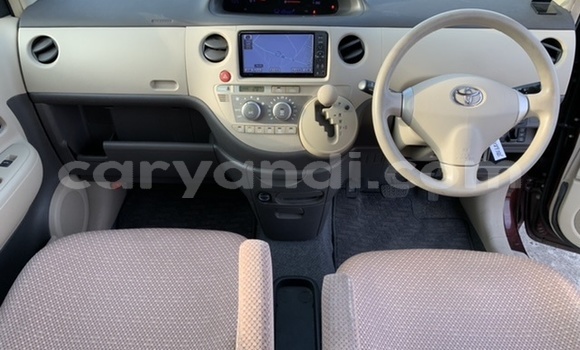Buy Used Toyota Sienta Red Car in Livingstone in Zambia Buy Used Toyota Sienta Red Car in Livingstone in Zambia
