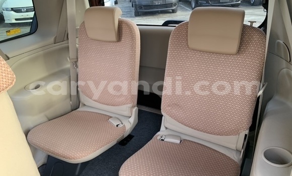 Buy Used Toyota Sienta Red Car in Livingstone in Zambia Buy Used Toyota Sienta Red Car in Livingstone in Zambia